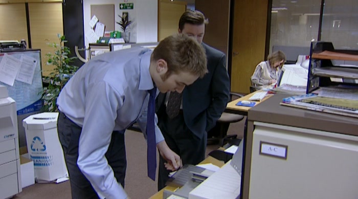 - HIYA. - HIYA. 