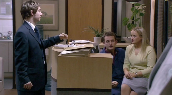 LEE, I WOULDN'T GET CAUGHT THERE, MATE. TOP BRASS ARE MILLING ABOUT. 