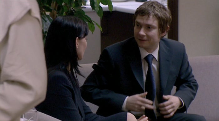 - I FEEL ALL RIGHT, YEAH. - IT LOOKS VERY SMART. 