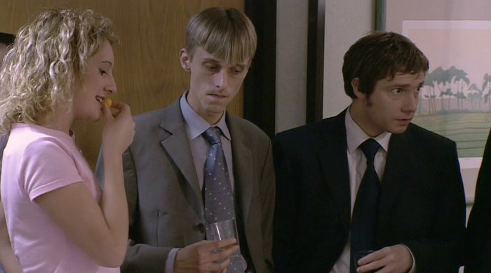 - I THINK I LEFT MY DRINK OVER THERE... - SEE YOU IN A BIT. 