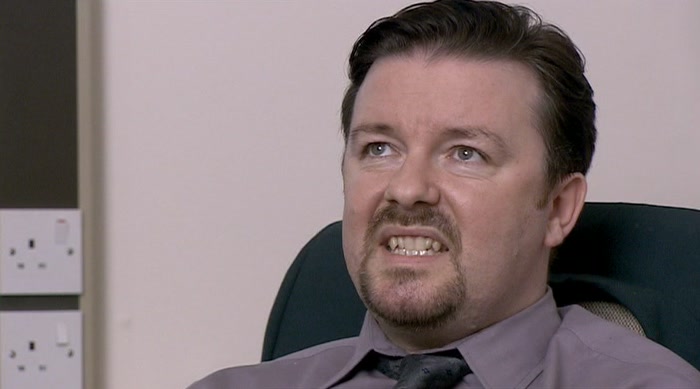 SOME PEOPLE ARE INTIMIDATED WHEN TALKING TO LOTS OF PEOPLE IN AN ENTERTAINING WAY. 