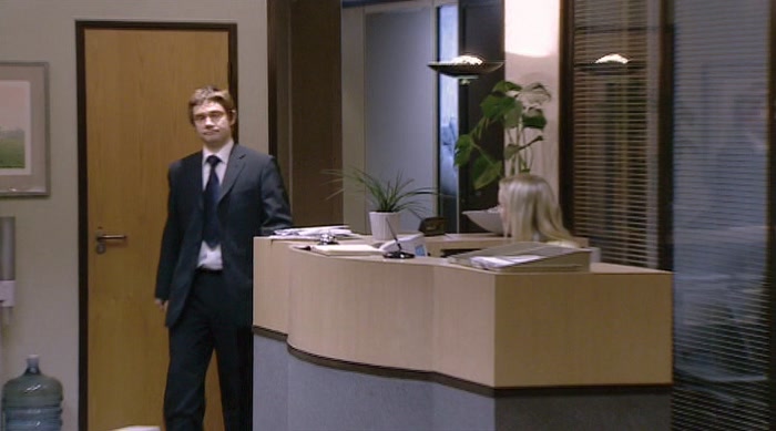 - HI. - HI. 