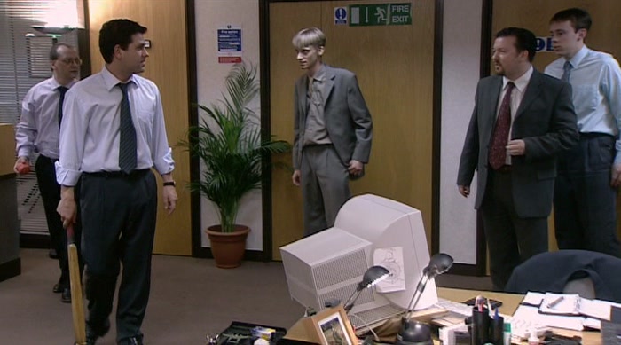 - YOU SHOULD WORK. IT'S QUARTER PAST TWO. - ALL RIGHT. WE'RE JUST FINISHING OFF. 