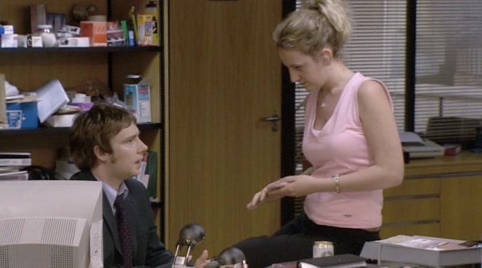 - DO YOU KNOW HOW TO PLAY? - YEAH. 