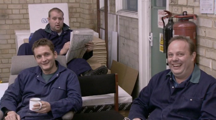 - YOU WON'T SEE THEM TONIGHT. - IT'S OK. I'VE GOT CABLE. 