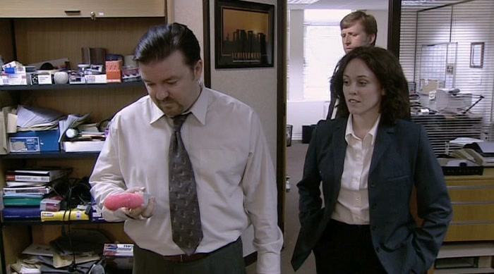 - (BUZZING) - OH. WHAT'S THAT? 