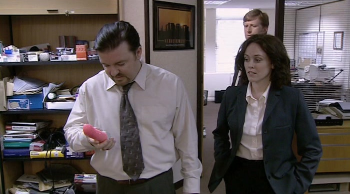 - (BUZZING) - OH. WHAT'S THAT? 