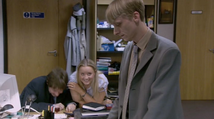 THANK YOU! OH, GLORIOUS! DID YOU SEE THAT? HE STILL PICKED IT UP. 