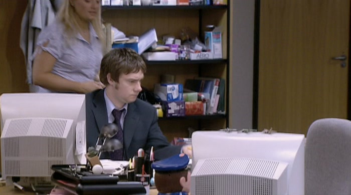 - HELLO. - HIYA. 