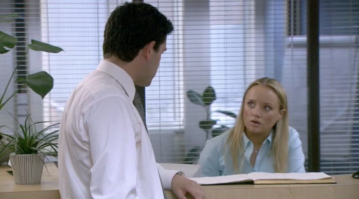 - WHO'S THIS CHAT WITH? - MOTHERS' MEETING? 