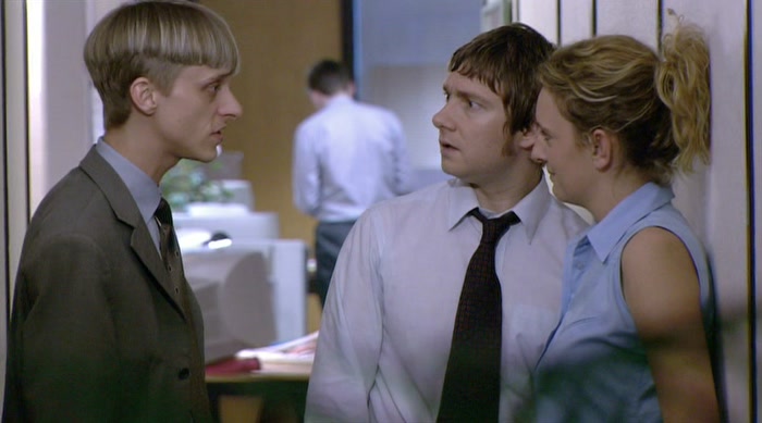 LOOK AT HIS HAIR. HE LOOKS LIKE A FISHER PRICE MAN. HIS RUBBISH CLOTHES. 