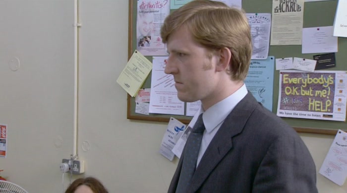 - MAYBE IF YOU JUST SIT DOWN. - YOU'RE THE BOSS. 