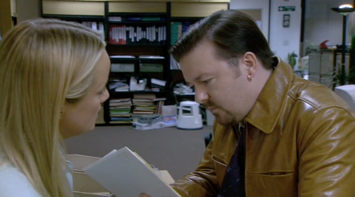 - IT'S BLEEDING. - REALLY STINGS. 