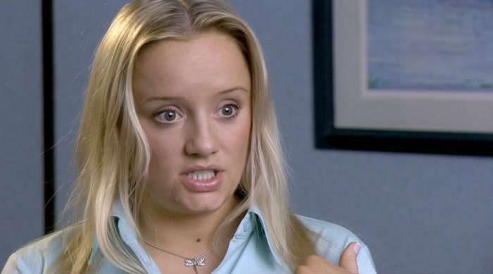 IS RUNNING HER OWN INTERNET AUCTION WEBSITE, MAKING A FORTUNE 