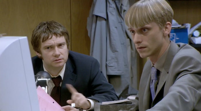 - I WOULDN'T PAY YOU IF YOU WERE. - I'LL PUT YOUR POUND IN. 