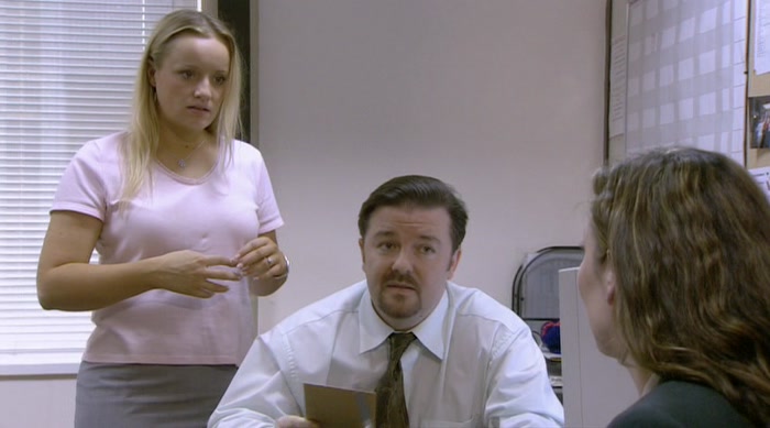 - CAN I ASK WHY YOU'RE LEAVING? - I'M GOING AWAY WITH MY FIANCé. 