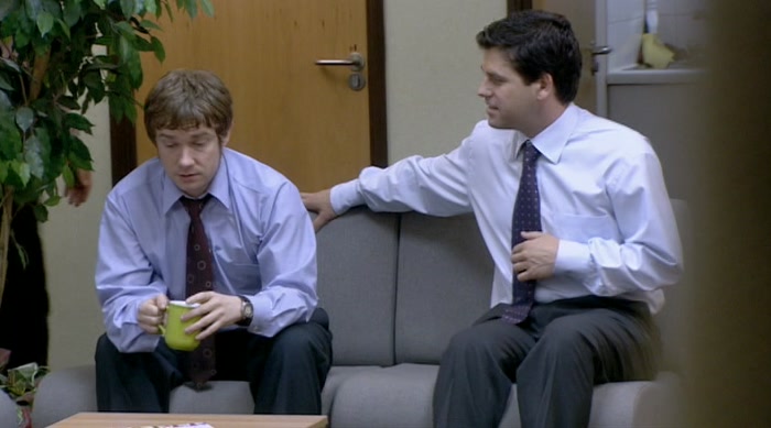 - HIYA. HAVE YOU GOT A MINUTE? - YEAH. SURE. 