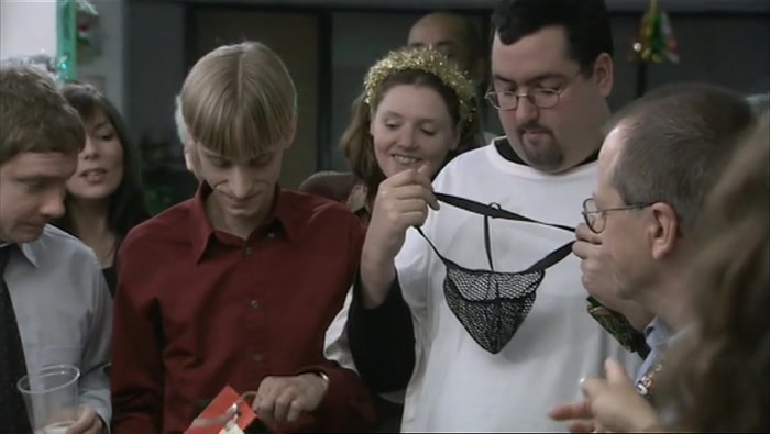 - VERY FUNNY. WHO GOT ME THAT? - NO, DON'T TELL HIM! SECRET SANTA! 