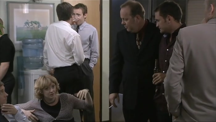 EXCUSE ME! DO YOU MIND NOT SMOKING NEAR ME?  