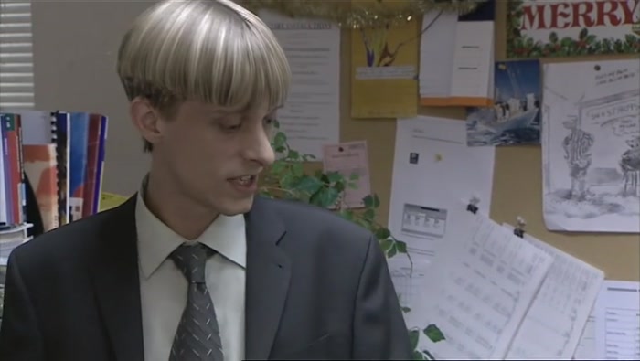 - PUT A TENNER IN AN ENVELOPE. - THE SPIRIT OF CHRISTMAS! A TENNER! 