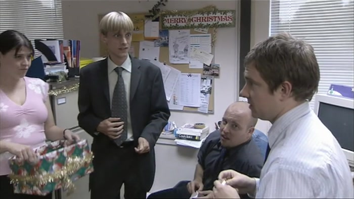 - PUT A TENNER IN AN ENVELOPE. - THE SPIRIT OF CHRISTMAS! A TENNER! 