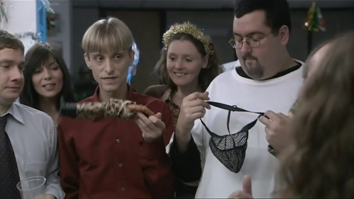 - VERY FUNNY. WHO GOT ME THAT? - NO, DON'T TELL HIM! SECRET SANTA! 