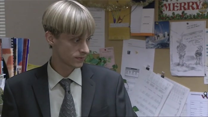 - PUT A TENNER IN AN ENVELOPE. - THE SPIRIT OF CHRISTMAS! A TENNER! 
