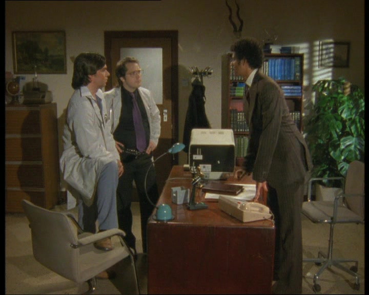 WE'VE GOT A SITUATION. A LASS HAS JUST CRACKED HER NUT AND IF SHE CROAKS, MY ASS IS GRASS. 