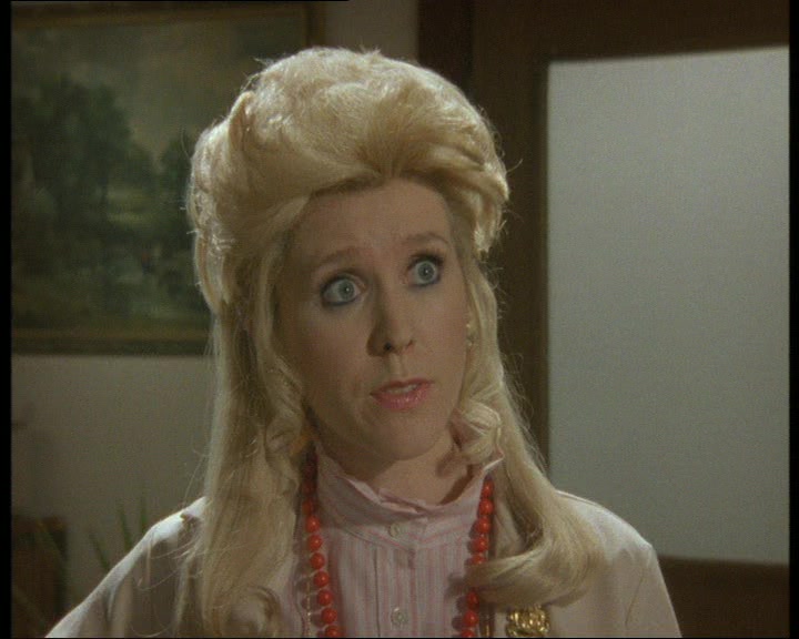 - OK, LIZ. NO NEED TO GO APE. - HEY! I THOUGHT I TOLD YOU! 