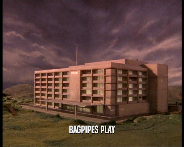 BAGPIPES PLAY  