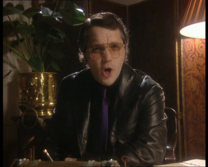 WELCOME, FRIEND. I'M GARTH MARENGHI, HORROR WRITER, 