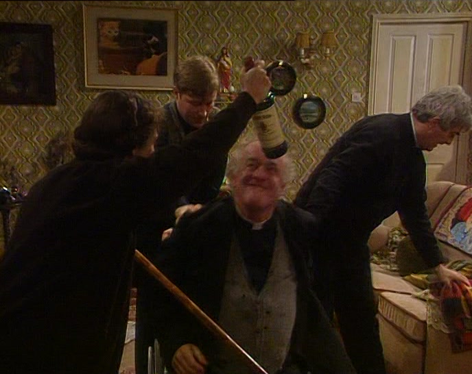 - GOOD MAN. - THIS'LL KEEP YOU NICE AND WARM. 