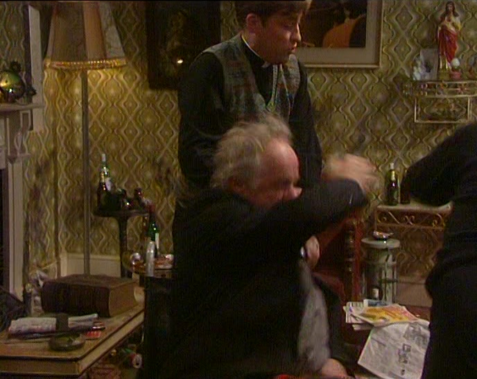 - GOOD MAN. - THIS'LL KEEP YOU NICE AND WARM. 