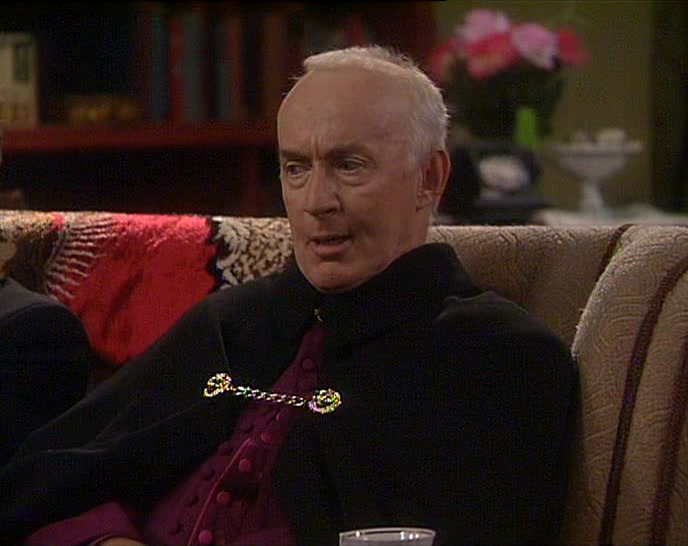 - FECK OFF. - WHAT DID YOU SAY? 