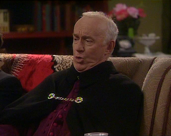 - FECK OFF. - WHAT DID YOU SAY? 