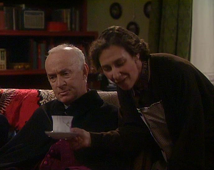 - GO ON, HAVE A CUP. - NO, THANK YOU. 