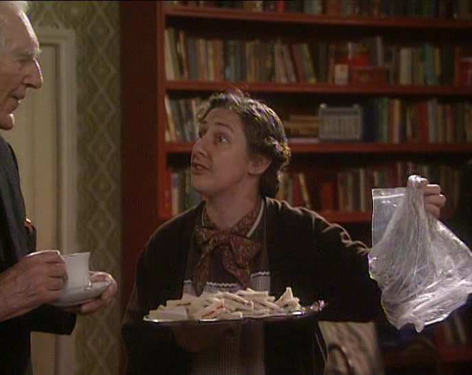 - TO PUT THE LITTLE BAG IN. - NO. 