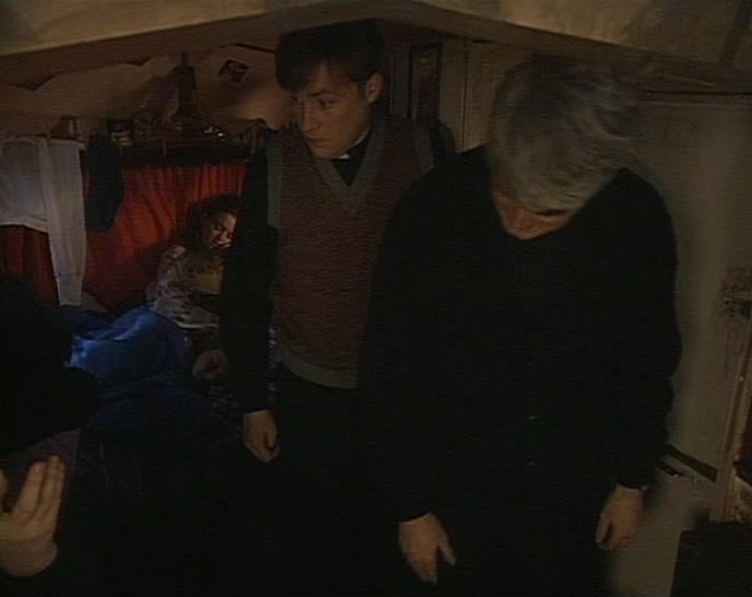IS THAT GERRY FIELDS HEADING OFF TO THE DISCO? 