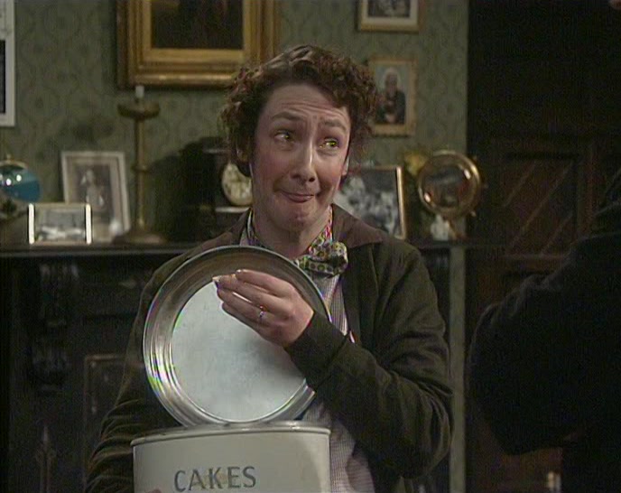 - CINNAMON? - OH, YES. 