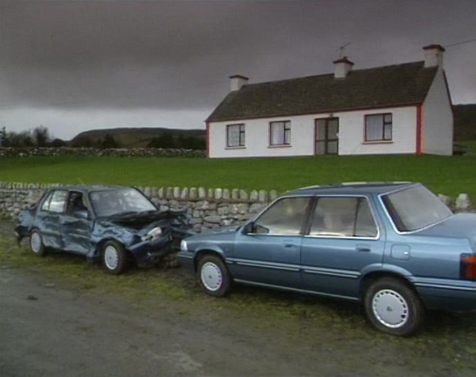 (TED) GOD, LOOK AT IT! IT'S THE SAME COLOUR AND ALL. 