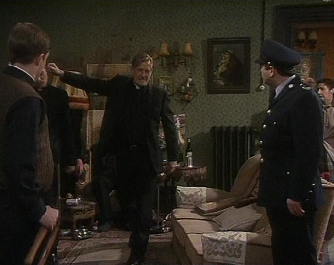 RIGHT. I BELIEVE THERE'S A MR BENSON WHO'S HAD A WHISTLE STOLEN. 