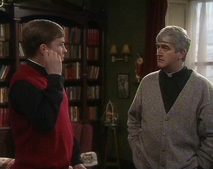 - IT'S AN EARRING. - OH, RIGHT. IT IS, ALL RIGHT. 