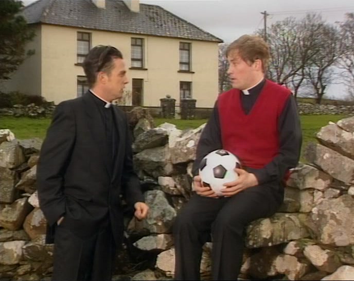 - HE'S AN AWFUL EEJIT, ISN'T HE? - YEAH! 