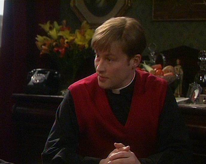 - NO. NO, LEAVE IT. LEAVE IT. - IT'S NICE ENOUGH, ISN'T IT? 
