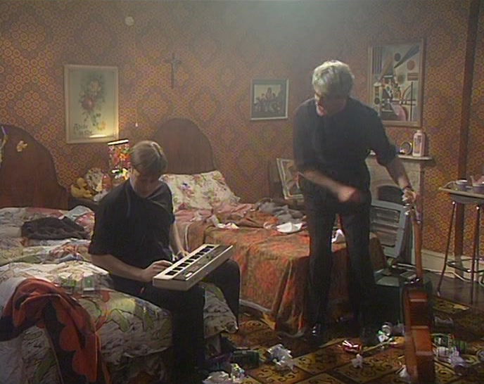 THE THING YOU WERE JUST DOING! PLAY THE F---ING NOTE! 