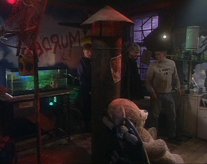 - SOMETHING TO EAT? A SALAD? - NO, THANKS. SOME OTHER TIME. 