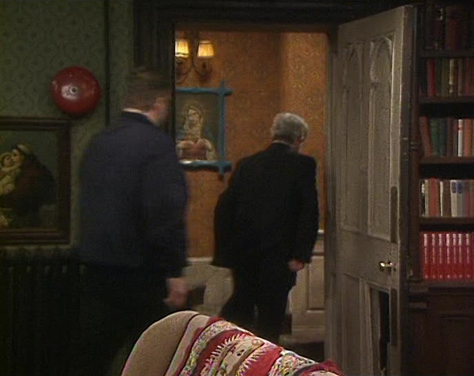 I WOULDN'T STAY IN THIS HOUSE IF YOU GAVE ME A MILLION POUNDS! 