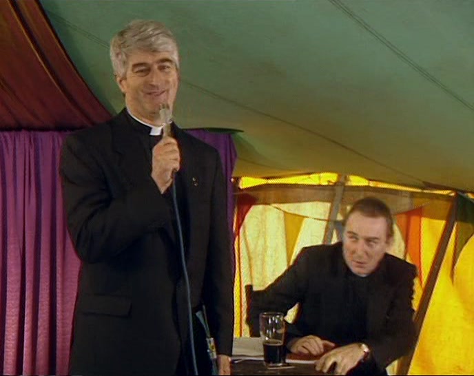 DOESN'T MARY HAVE A LOVELY BOTTOM?  