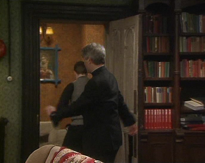 I WOULDN'T STAY IN THIS HOUSE IF YOU GAVE ME A MILLION POUNDS! 