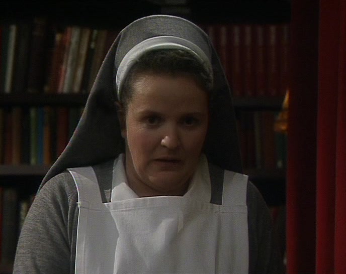 - TED, MAYBE THEY'RE NOT HOME. - NO, I DEFINITELY HEARD SOMETHING. 